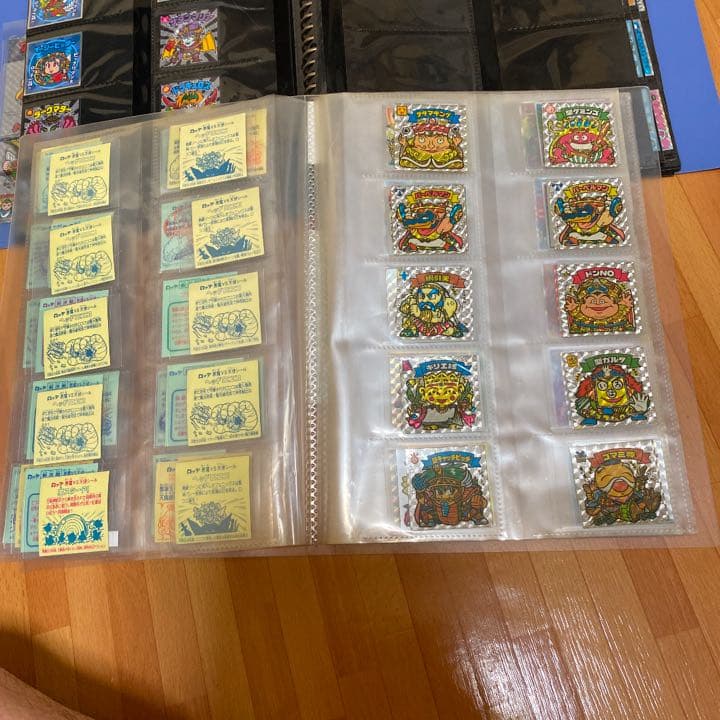 ビックリマン旧。復刻。2000その他色々です600枚近くありますバラ売り