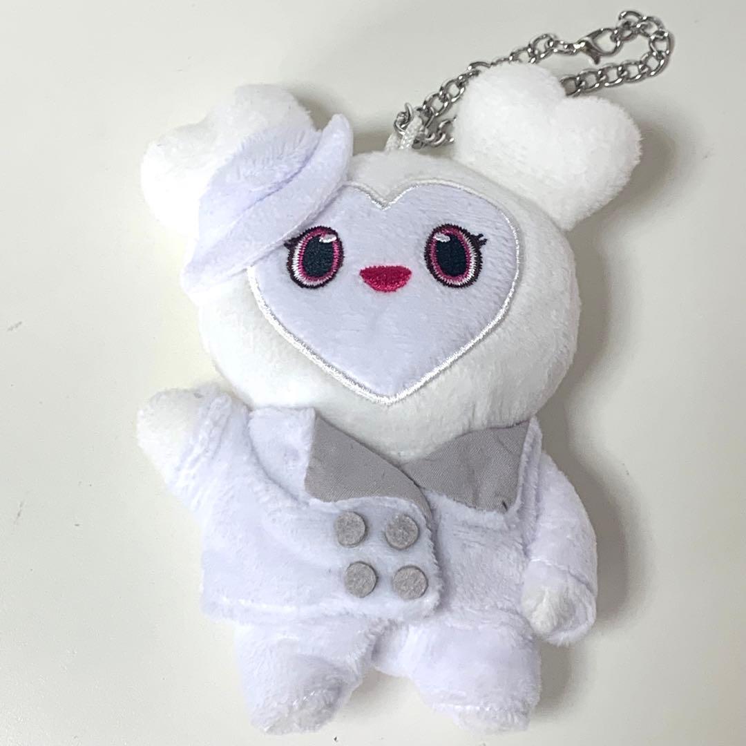 TWICE ぬいぐるみバックチャーム ダブリー - メルカリ