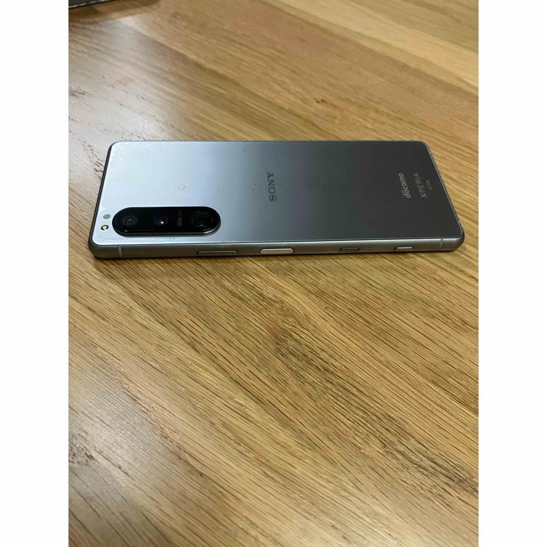 ジャンク Xperia 5 III SO-53B フロストシルバー 画面に線あり