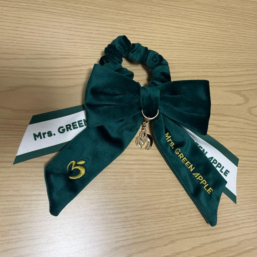 Mrs. GREEN APPLE リボン付きシュシュ ヘアゴム - メルカリ