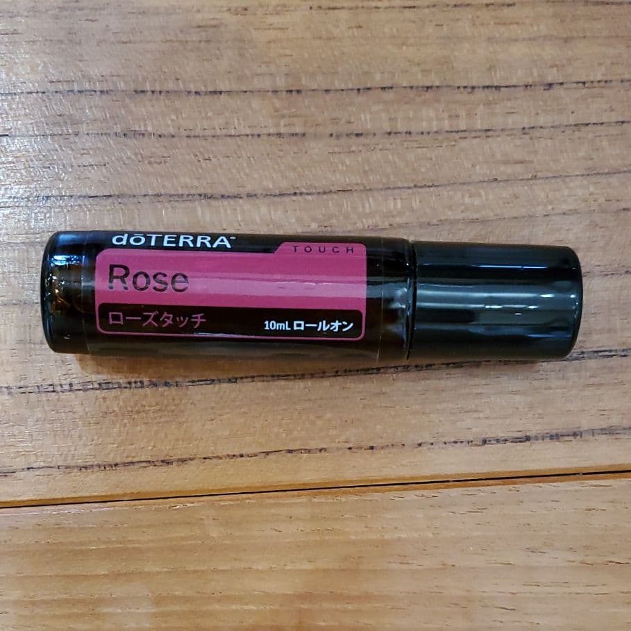 ドテラ　ローズタッチ　ロールオン ドテラ ローズタッチ ロールオンタイプ 10ml ブレンドオイル【使用期限