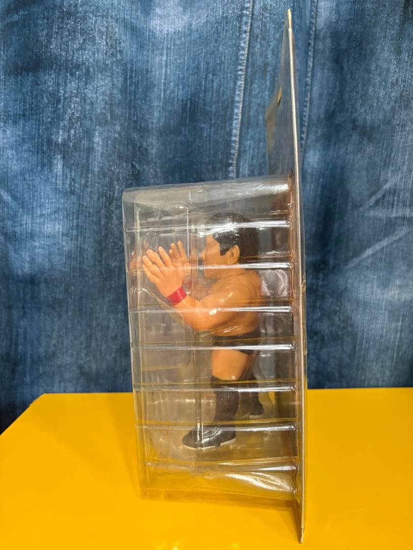 前田日明 サイン入りフィギュア HC MAO COLLECTION