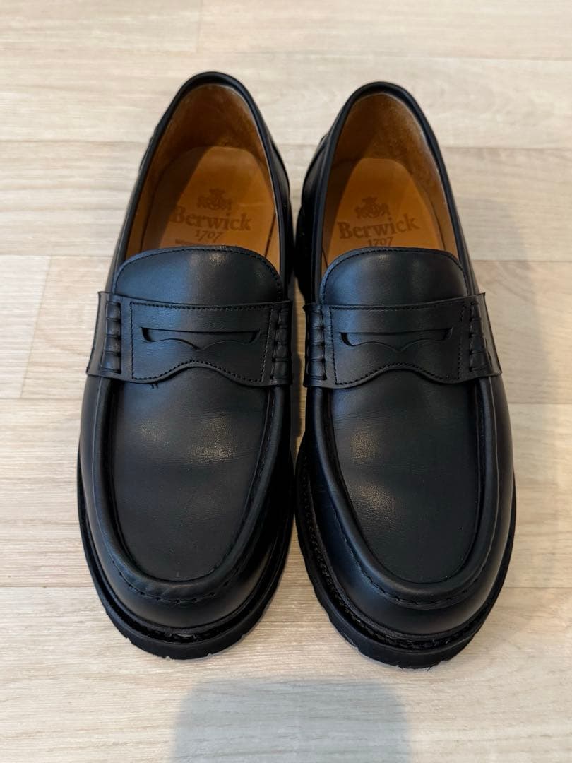 美品　Berwick ローファー　25.5cm