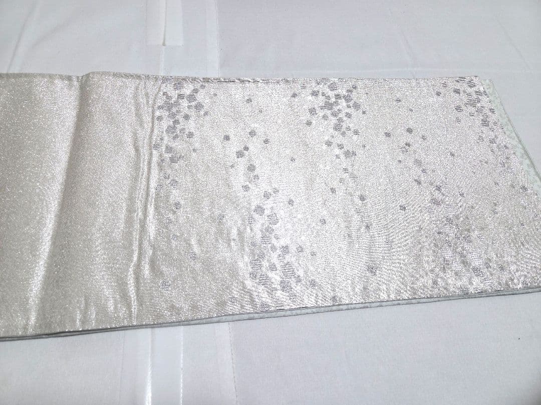 A◇着物くつろぎ 作家物 大久保玄才 銀糸 六通 正絹 フォーマルな袋帯