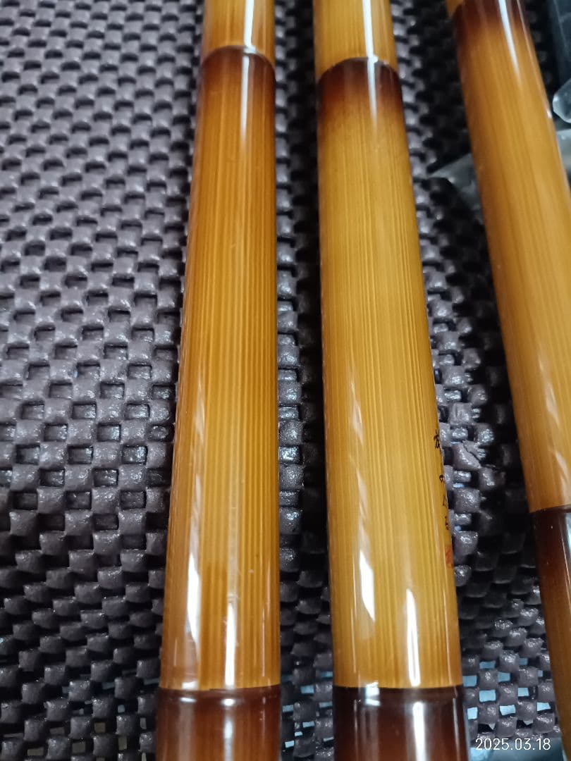 かちどき2本物竿掛カスタム鮫皮＆羽根飾り・へら竿・へら鮒ヘラブナ竿