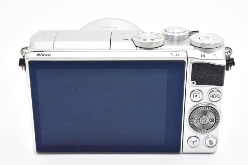 Nikon 1 J5, 1 NIKKOR 18.5mm F/1.8（付属品あり）