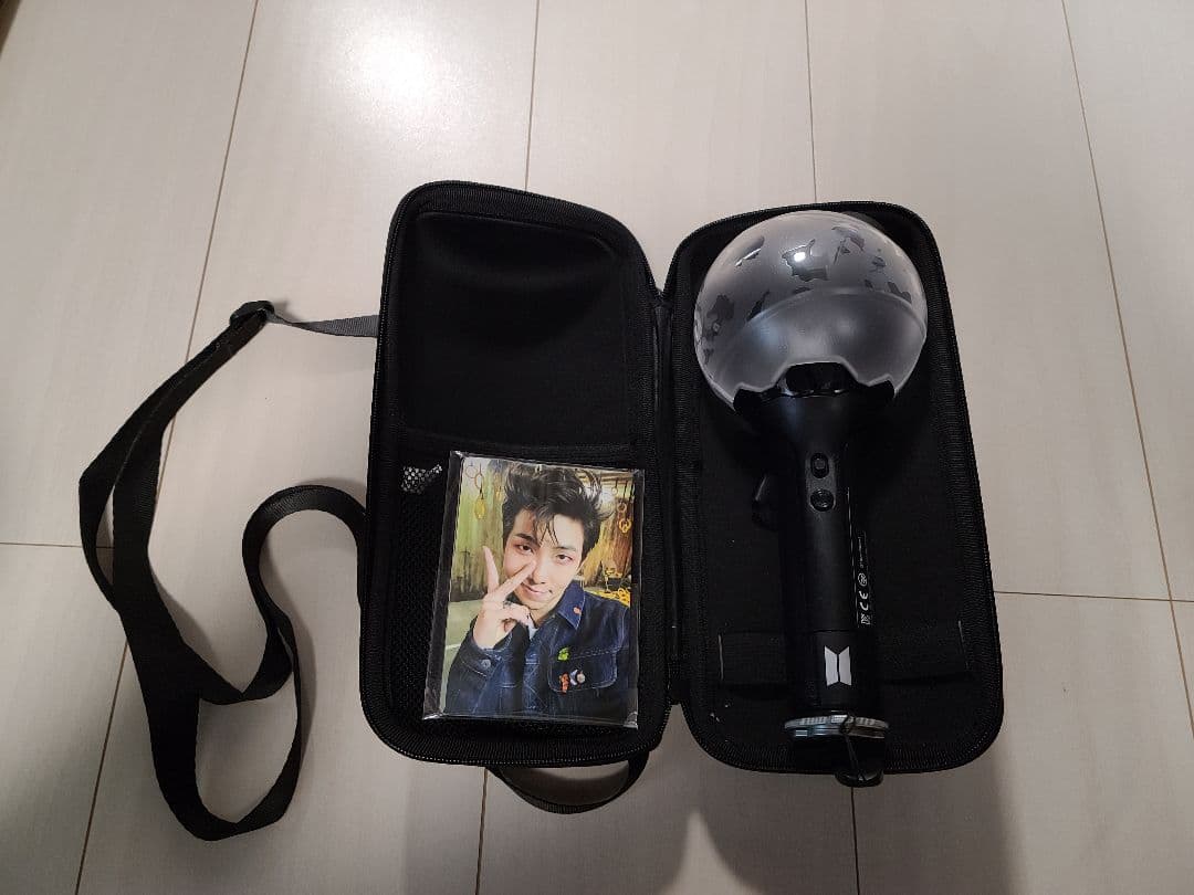 BTS アミボム本体+ ケース+付属トレカ付き「公式」 - メルカリ