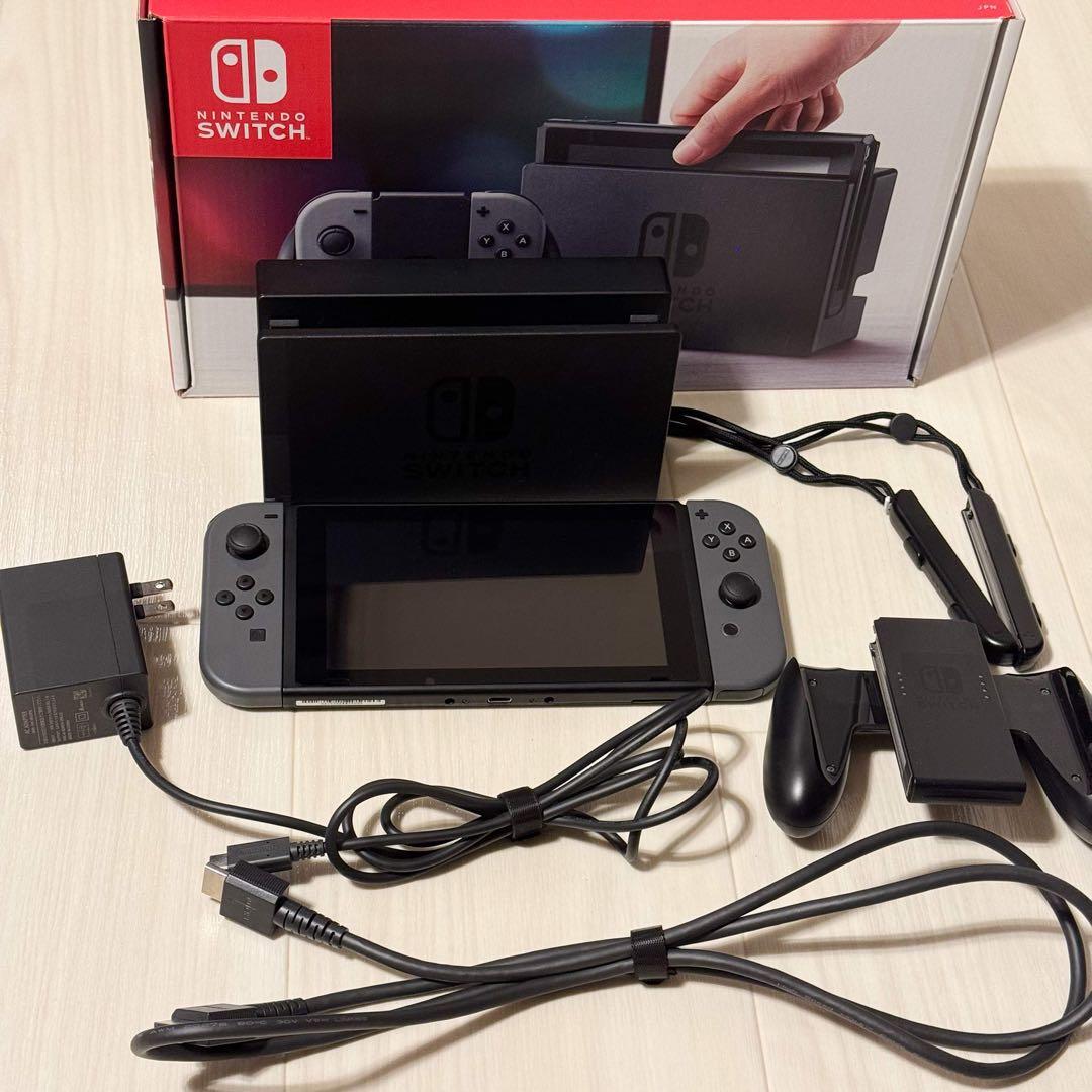 Nintendo Switch 本体 グレー［HAC-001・箱付き］ Amazon.com: Nintendo Switch with Gray Joy‑Con - HAC-001(-01