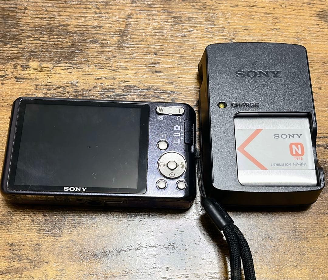 SONY DSC-W570 パープル 16.1MP Cyber-shot