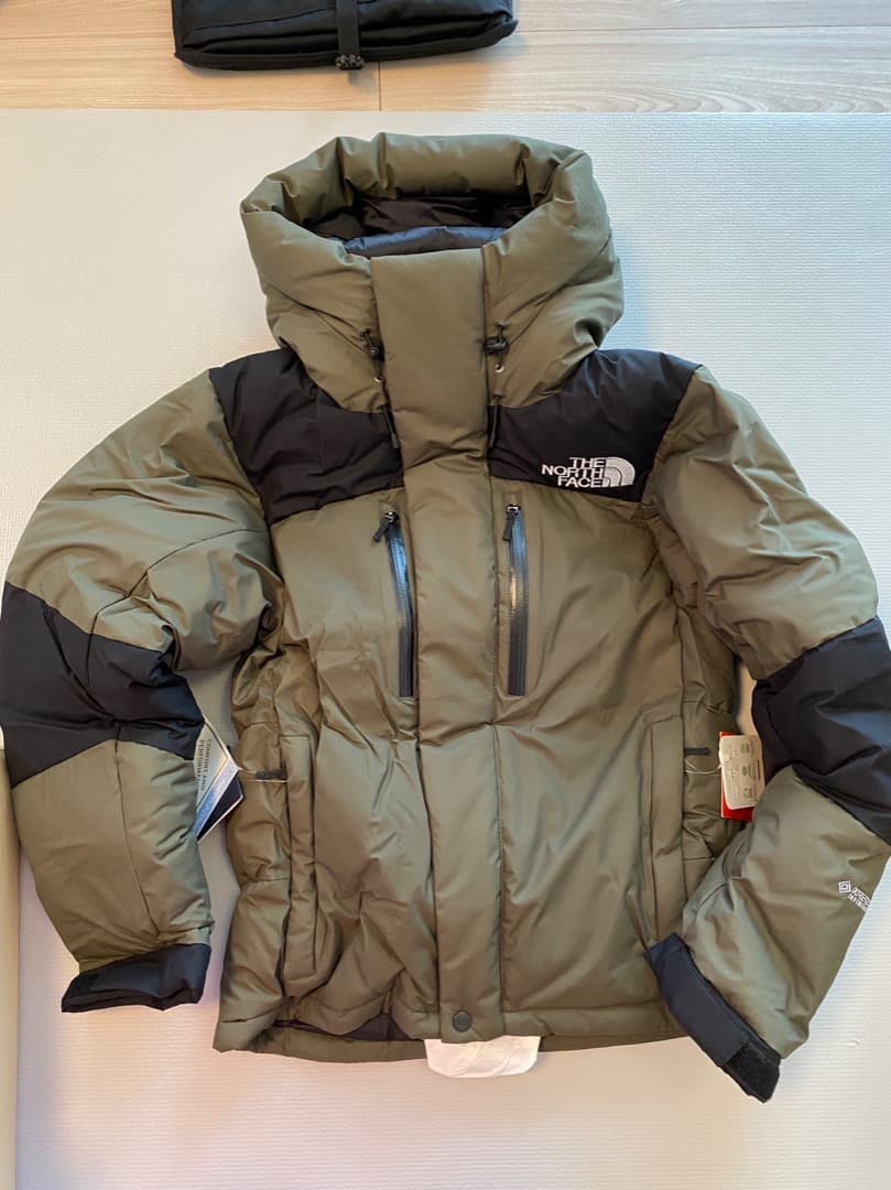 バルトロライトジャケット S ニュートープ