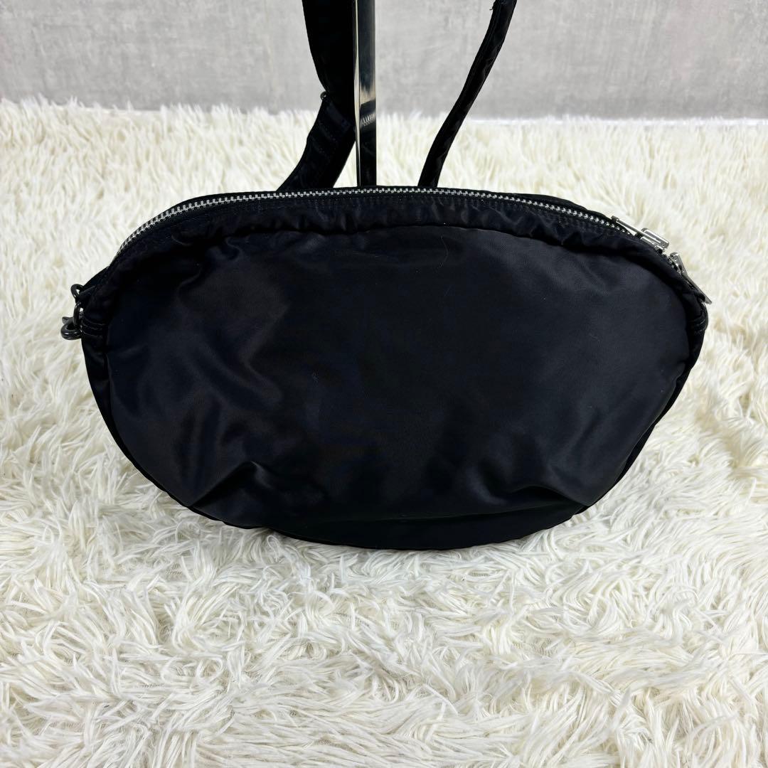 ポーター タンカー オーバル ハーフムーン ショルダーバッグ 黒 - メルカリ