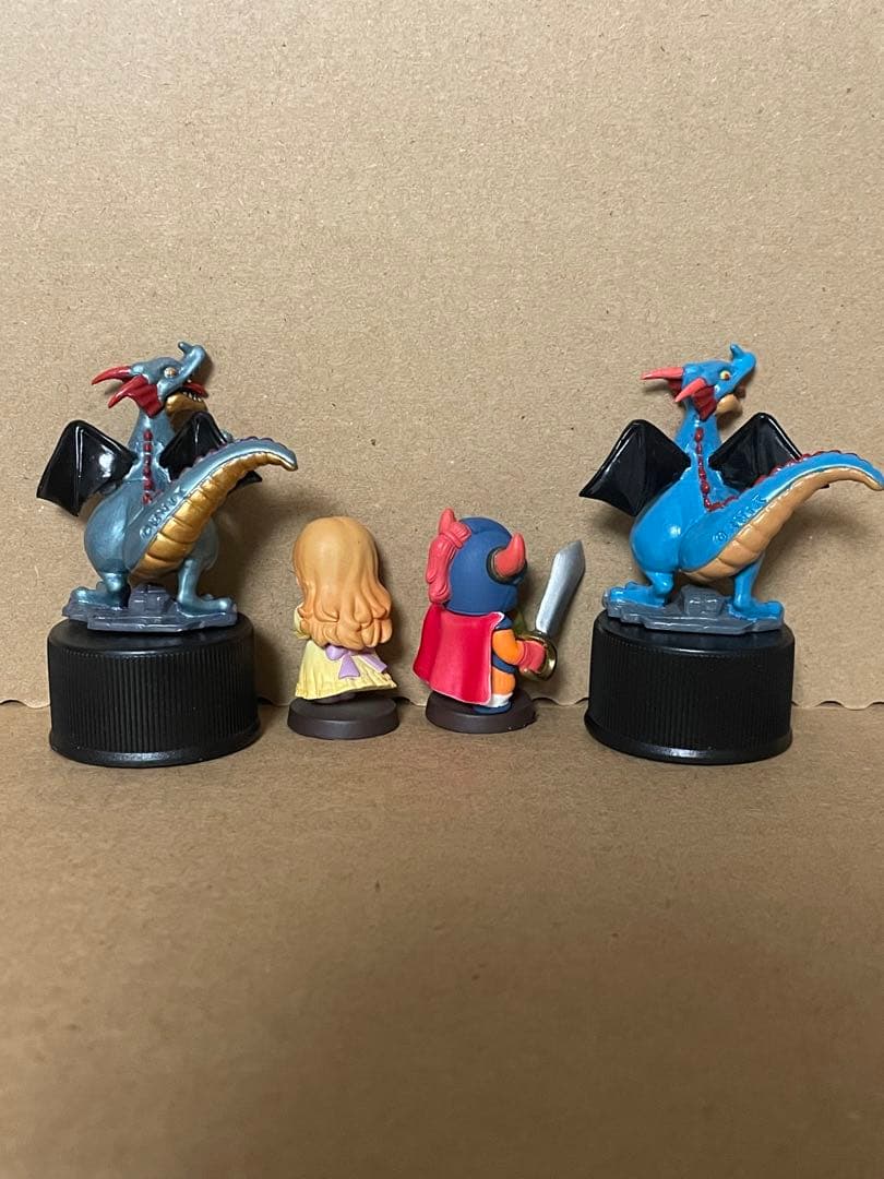 ドラゴンクエスト 勇者ローラ姫 りゅうおう色違い ミニフィギュア