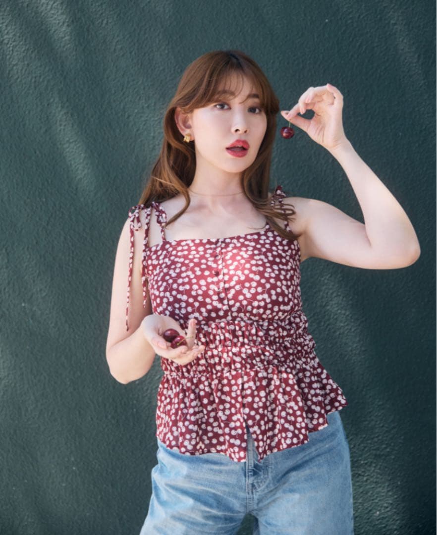 【新品】Cherry Pattern Strap Top Cherry S Cherry Print White Top | Blaira – motelrocks-com-us