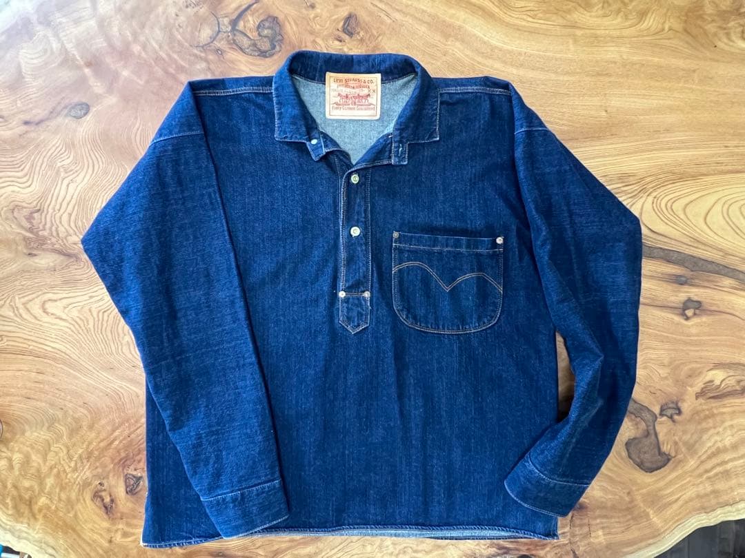 Levi's CLOSED FRONT JUMPER - メルカリ