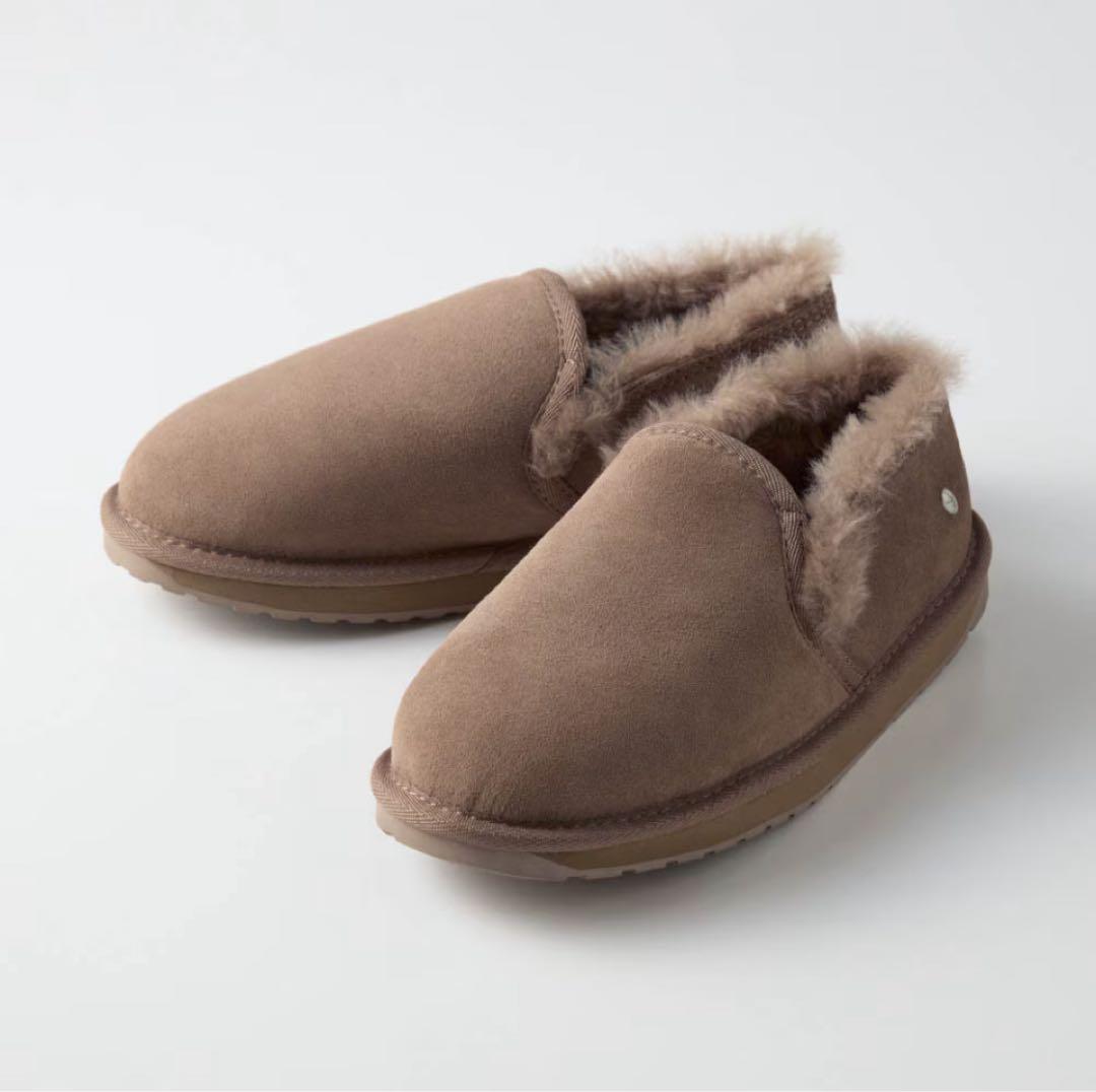 emu StingerとUGG ビジューショートブーツ セット売り emu StingerとUGG ビジューショートブーツ セット売り - メルカリ