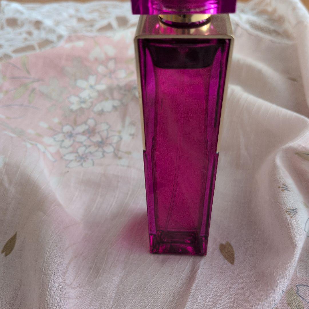 Yves Saint Laurent elle オードパルファム 50mL