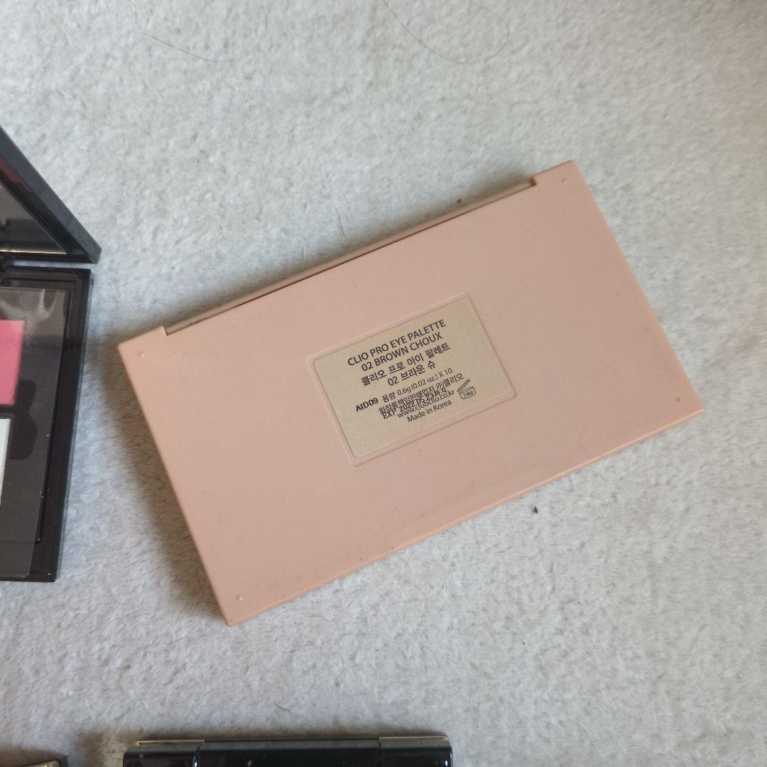 CLIO Brown SUQQU ADDICTION アイシャドウパレット