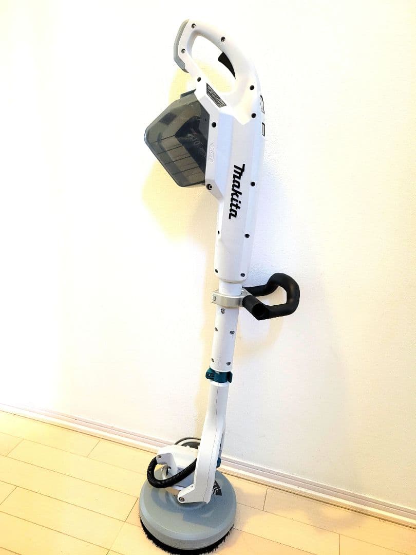 ⭐大人気マキタ⭐【充電式スクラバーPS001G】新品未使用品‼️ - メルカリ