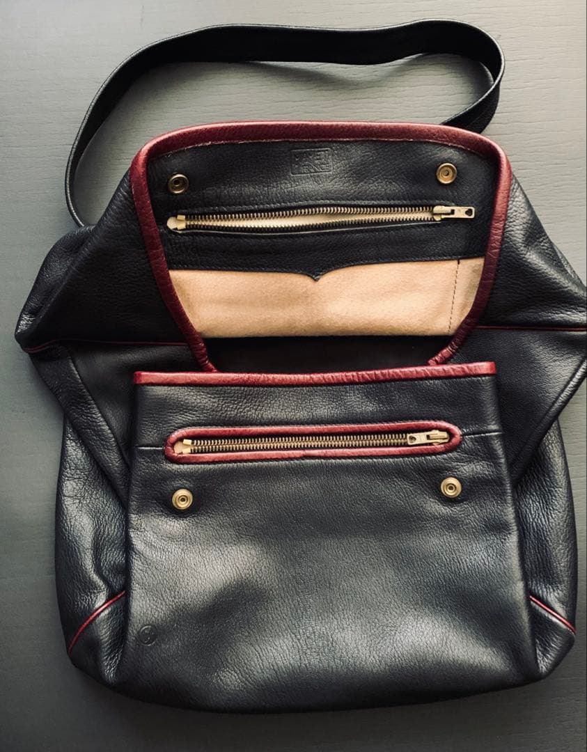 革の魔術師「MAMET MAROQUINIER 」 芸術的バッグ ¥20万程