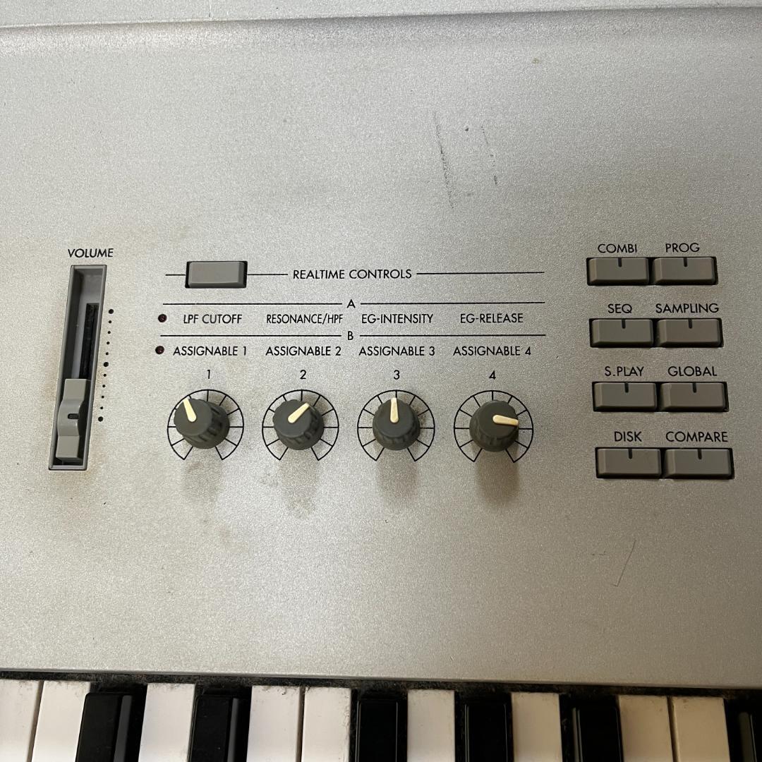 KORG TRITON Pro-X 88鍵 シンセサイザー 動作確認済 - メルカリ