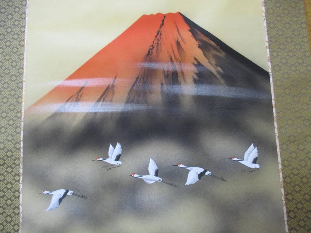 保管品】掛軸 英峰『赤富士図』絹本 共箱付 掛け軸 廊7-2 - メルカリ