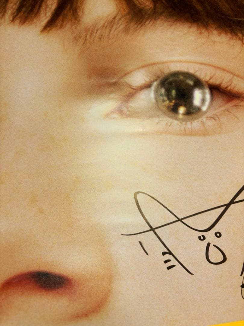 TOMOO TWO MOON ポスター 直筆サイン - メルカリ