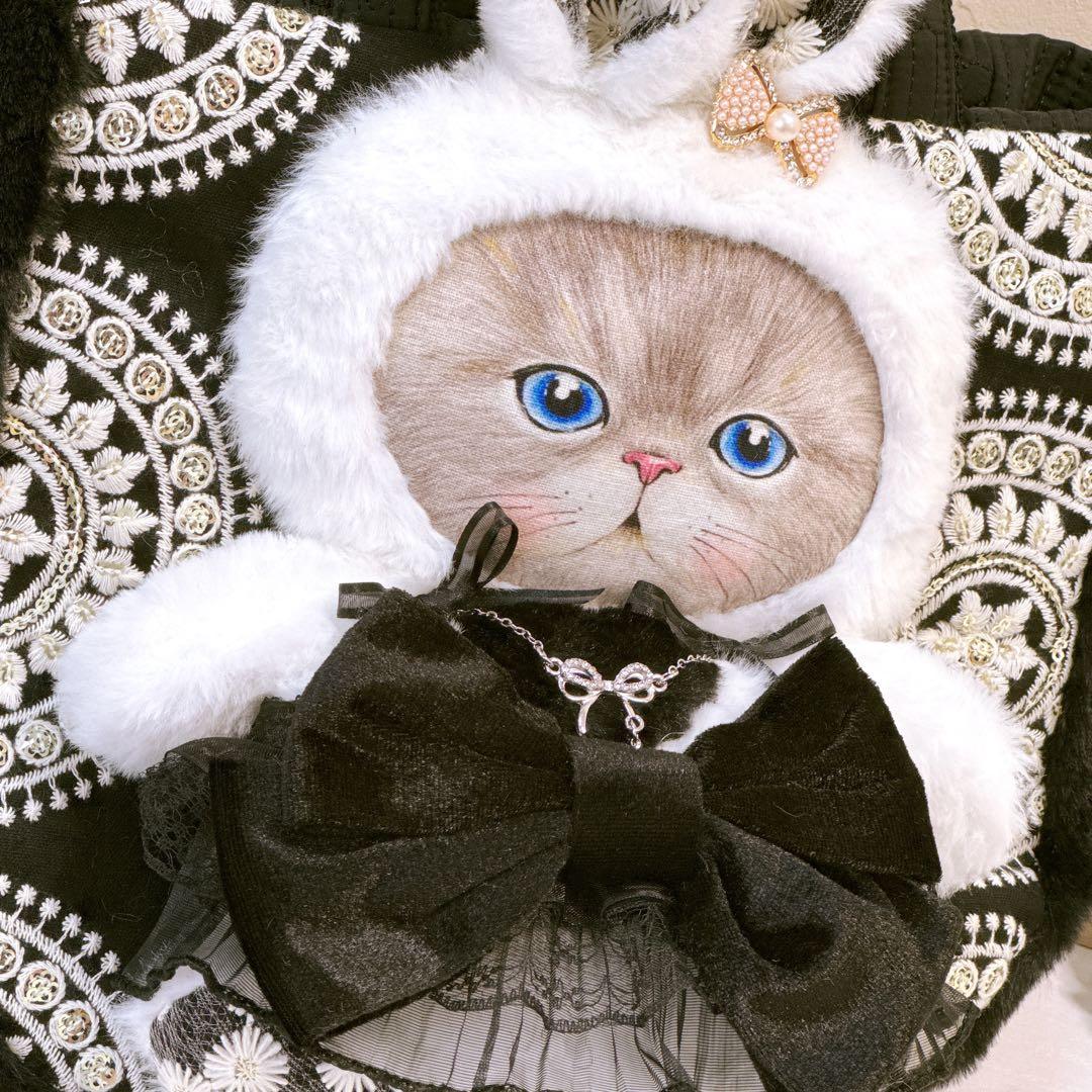 こ*ろ様 コヤンイサムチョン♡新作インド刺繍×パールファーbigルミ