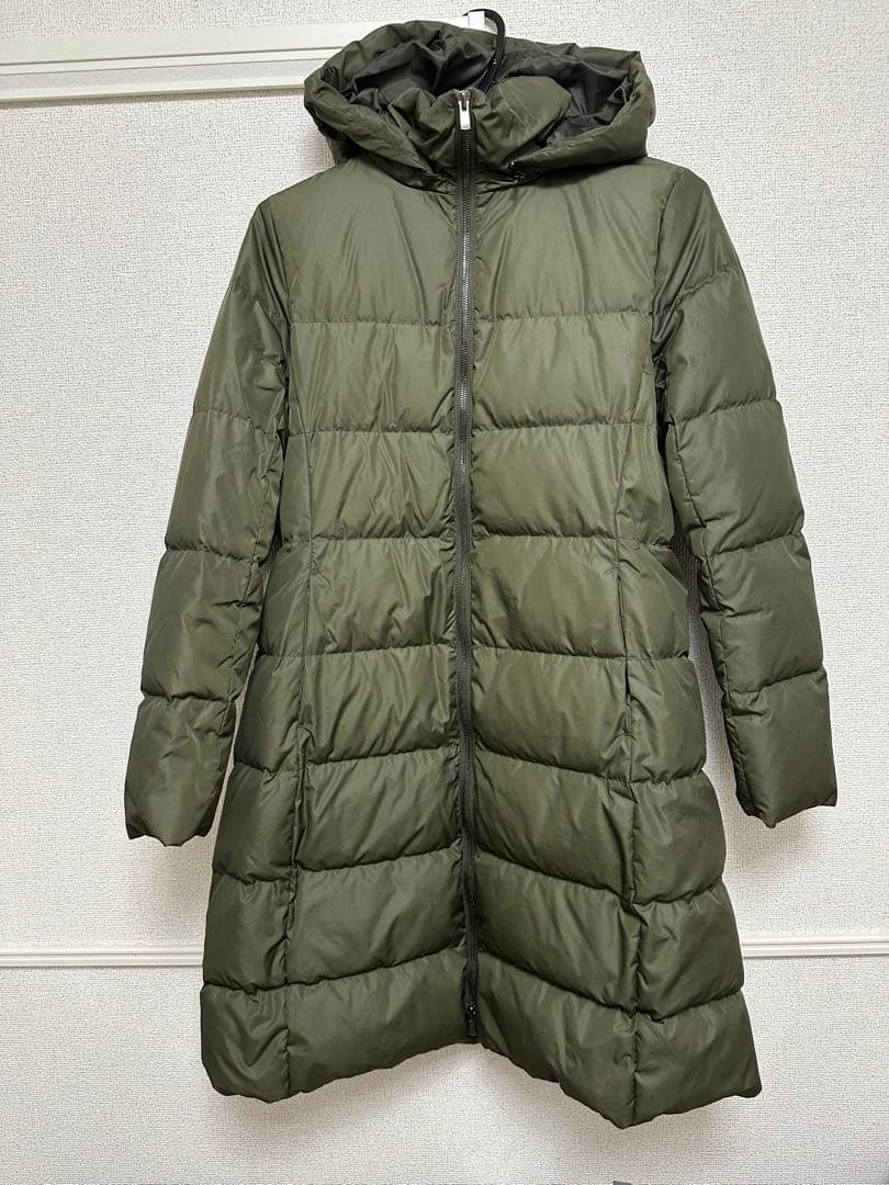 Theoryフード付きロングダウンジャケット - メルカリ