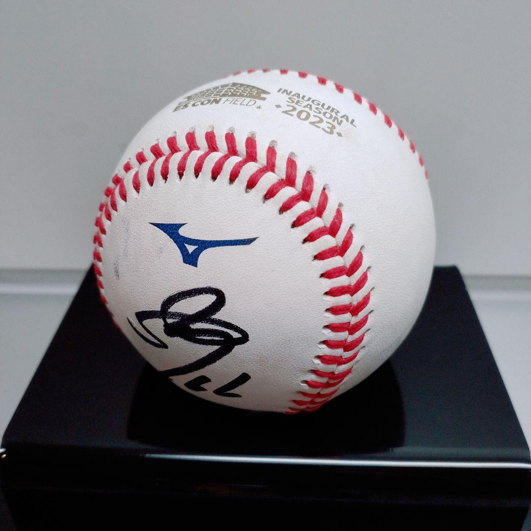 エスコン専売 万波中正選手直筆サイン入りNPB統一試合球ユーズドボール