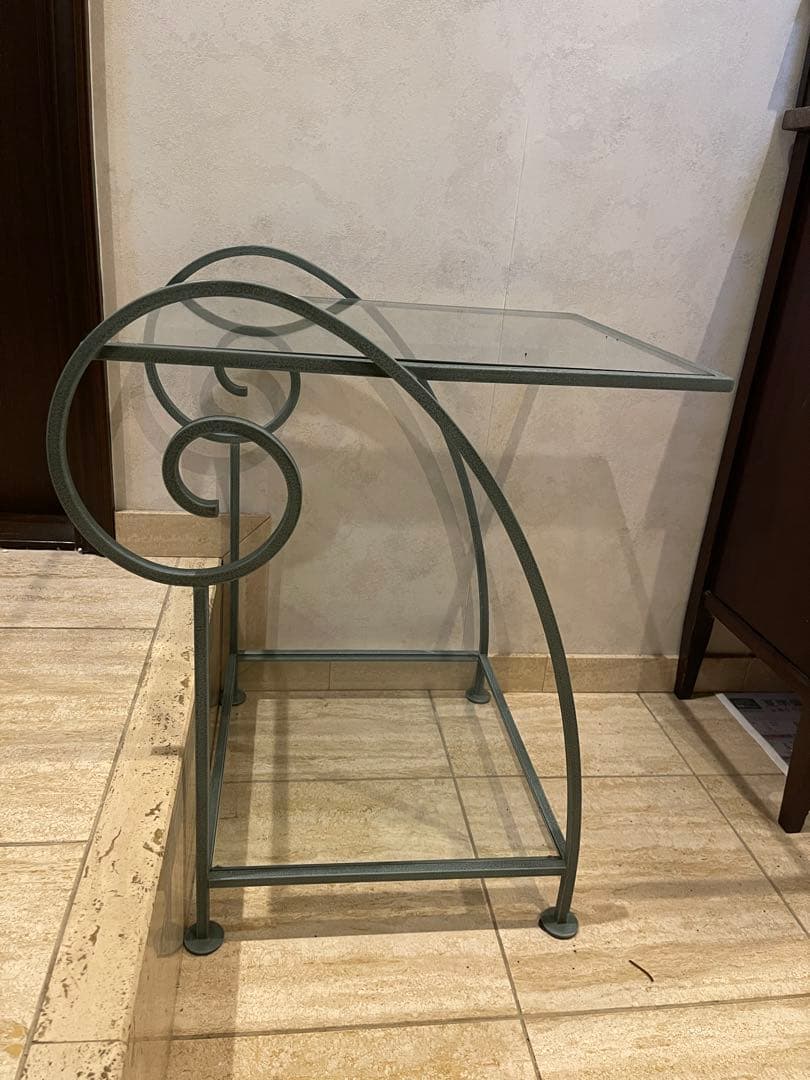 フランス製　アンティークグリーンのアイアンとガラスのサイドテーブル 楽天市場】サイドテーブル 天然木 ガラス 硝子 ガラス天板 アイアン