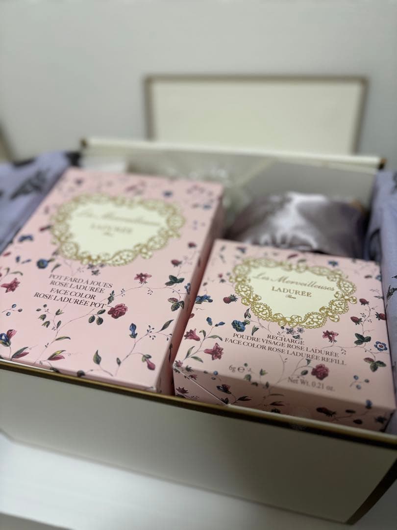 Ladurée パウダーチーク（廃盤） プレスト チークカラー N 18 Rubis / レ・メルヴェイユーズ ラデュレ