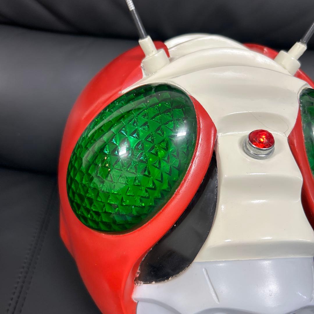 仮面ライダーV3 1/1スケール マスク 発光あり レトロ - メルカリ