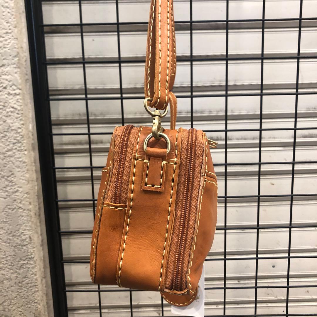 ズッケロフィラート『新品未使用！』【牛革】《本革》『男女兼用』お財布ショルダー