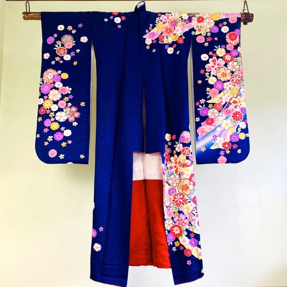 振袖 正絹 紺 熨斗目 桜 豪華金彩 暈し L 身丈169 裄68 成人式 - メルカリ