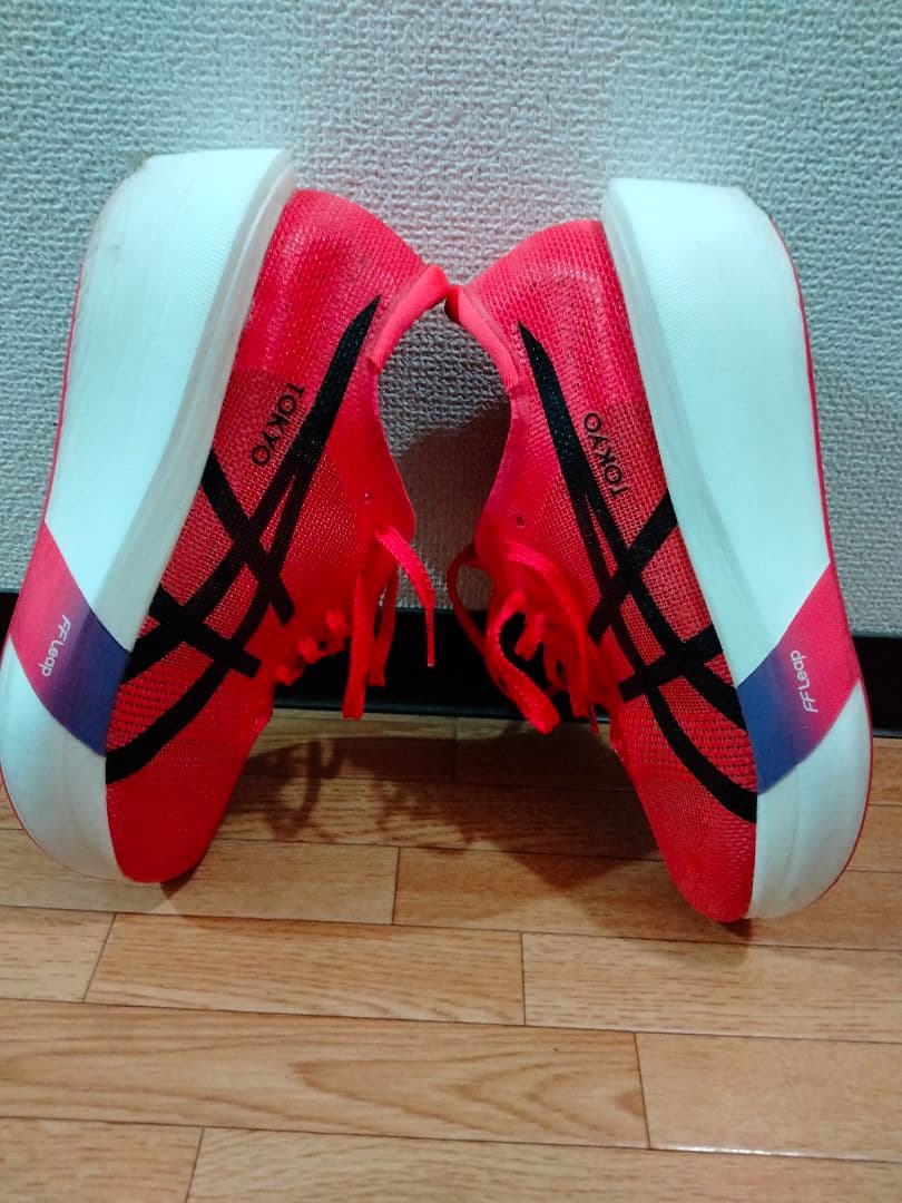 アシックス メタスピードスカイTOKYO 25.5cm