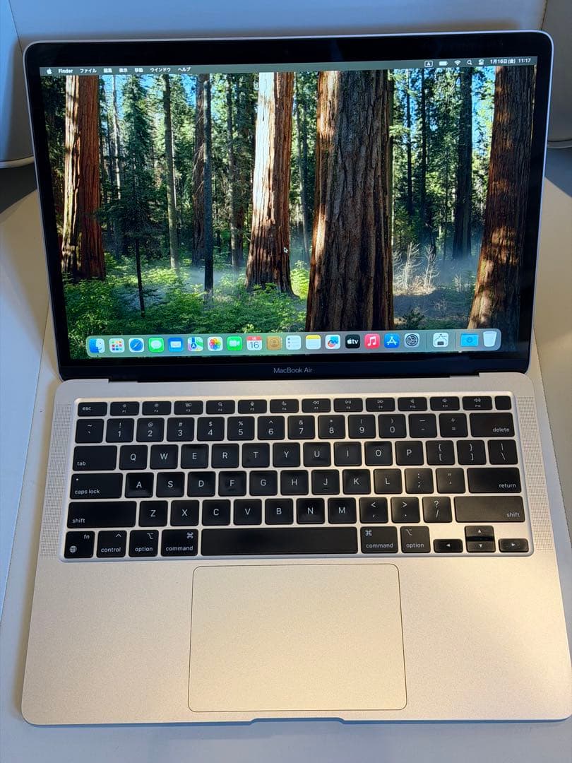 Apple MacBook Air (M1, 2020) シルバー US Refurbished 13.3-inch MacBook Air Apple M1 Chip with 8‑Core CPU