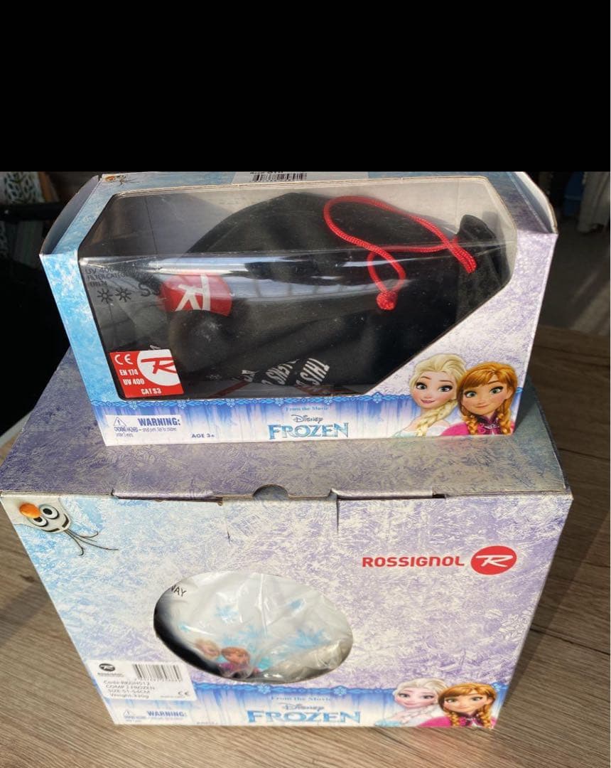 美品】キッズ ロシニョール アナ雪ヘルメットゴーグルセット