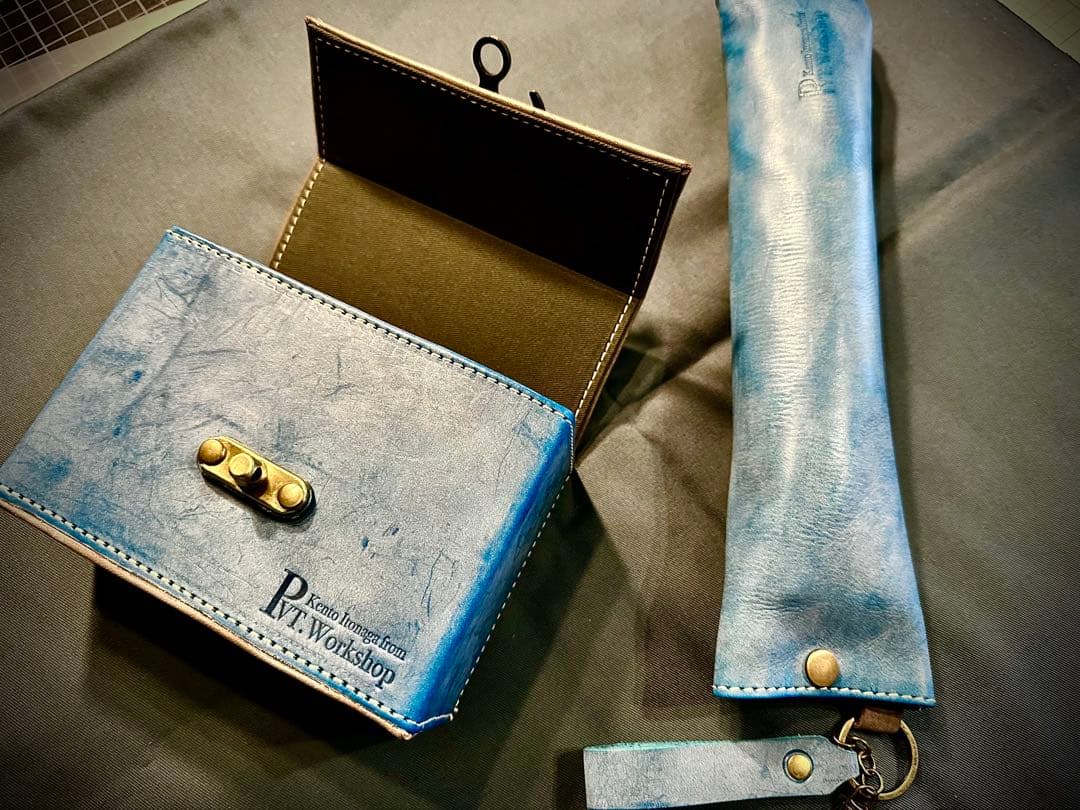 年末SALE！Pvt.Workshop 極 CL 本革デッキケース プレマ - メルカリ