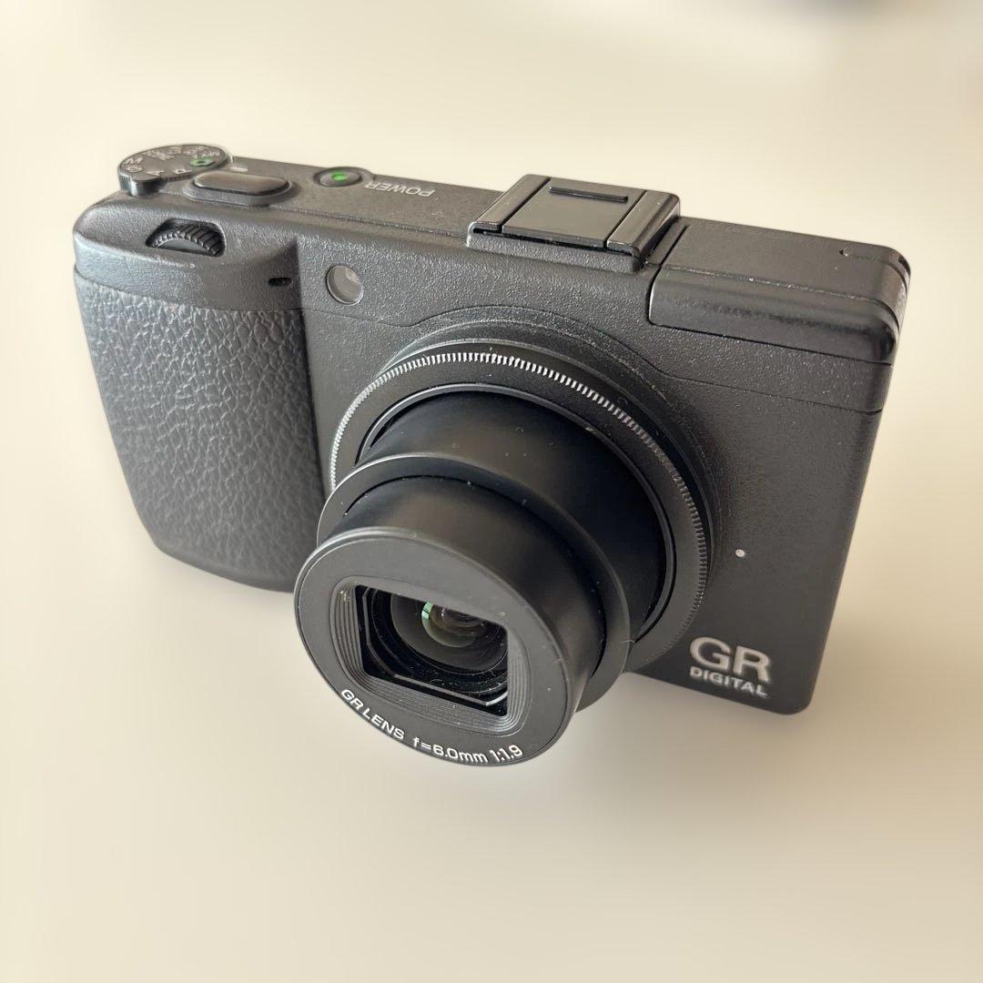 RICOH GR DIGITALⅢ ショット数多め 異音あり