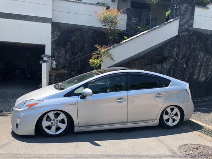 30プリウス 車高調 イデアル トゥルーバ 極 - メルカリ