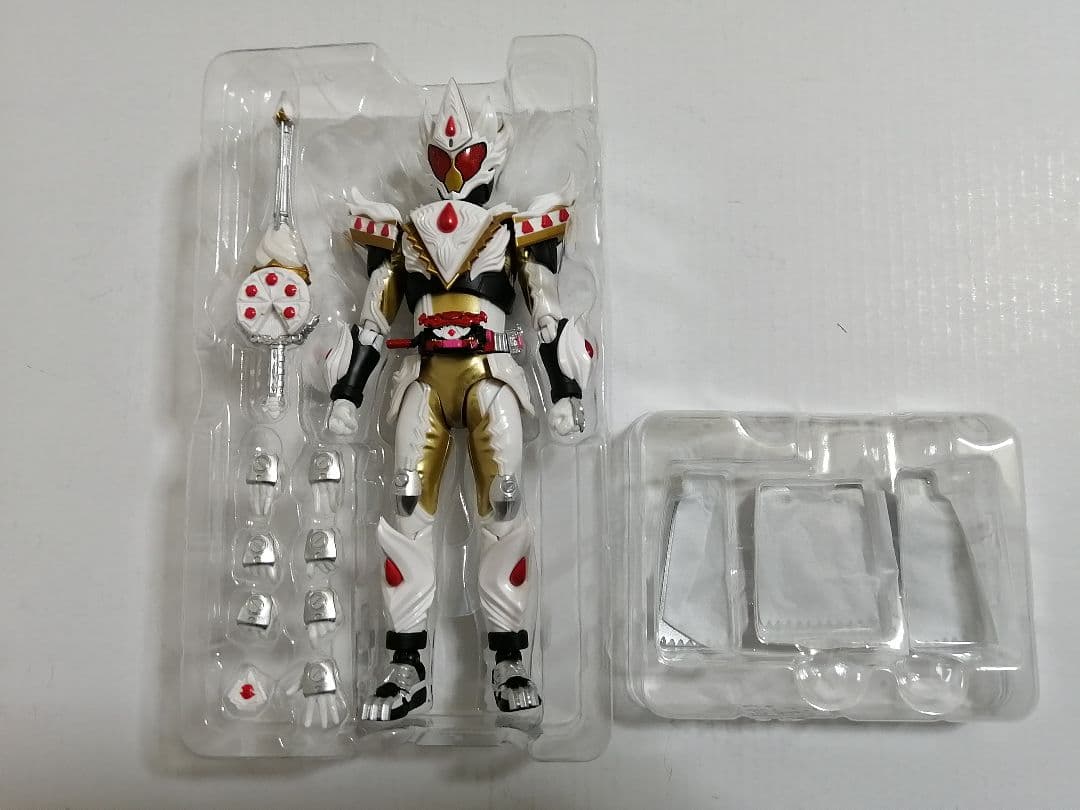 S.H.Figuarts 仮面ライダーガヴ　ポッピングミ　ケーキング