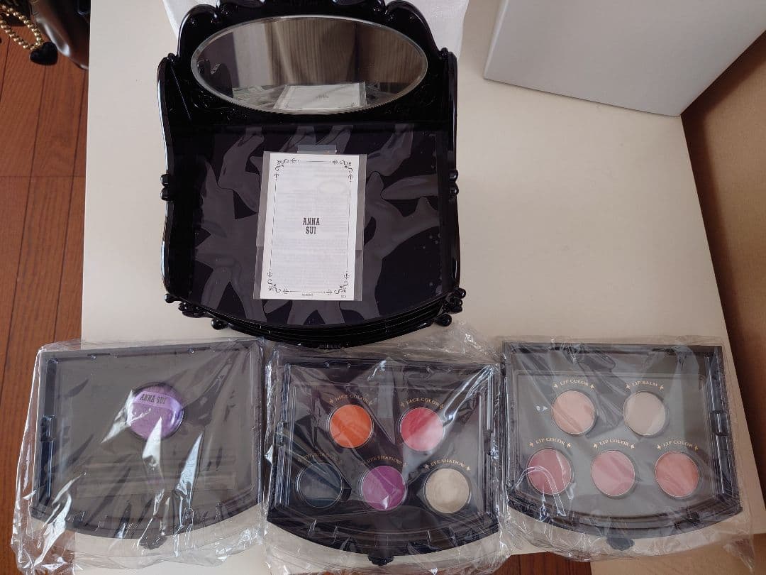 まなみん　アナ・スイ　ドレッサー