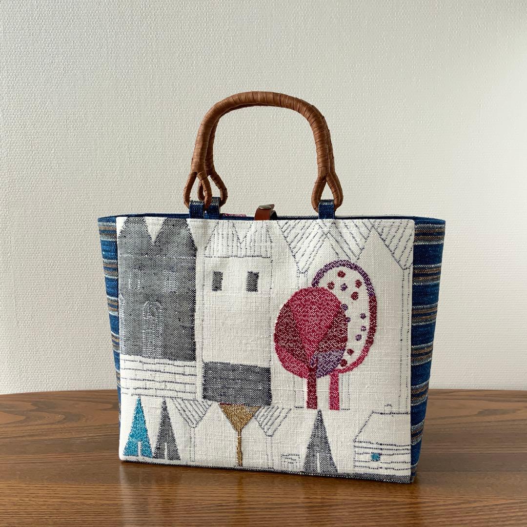 紬帯 メルヘンな風景 リメイク 山葡萄ハンドルバッグ 戸田寒風さんの山ぶどう籠バッグ網代編み: ファッション・ビューティー