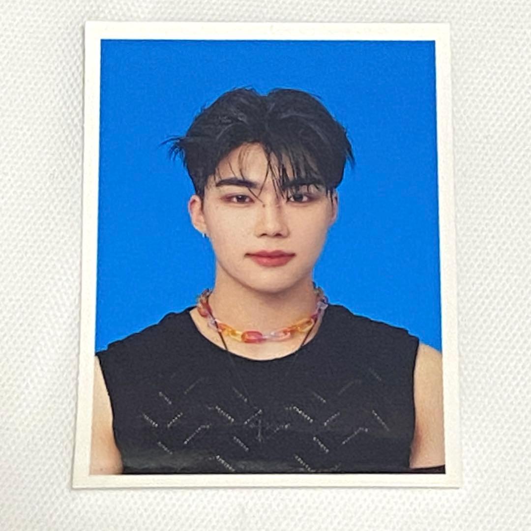 ZEROBASEONE ポップアップ ゴヌク 証明写真 - メルカリ