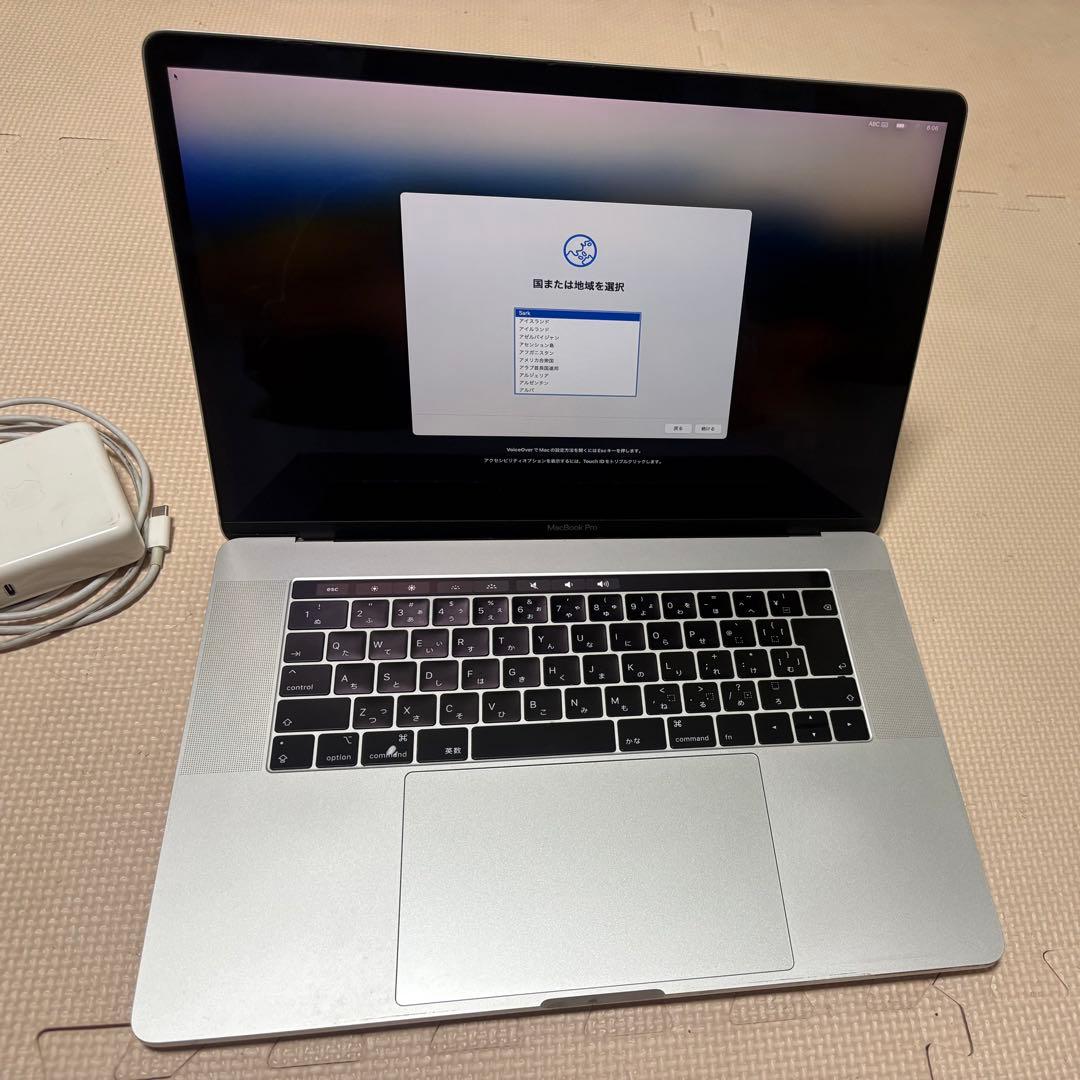 MacBook本体 MacBook Pro 15 2018 i7 16GB SSD 512GB 2018 Apple MacBook Pro with 2.2GHz Intel Core i7 (15-inch, 16GB