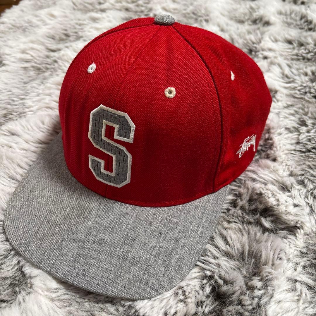 90s Stussy 刺繍Sロゴ ベースボールキャップ レッド/グレー - メルカリ