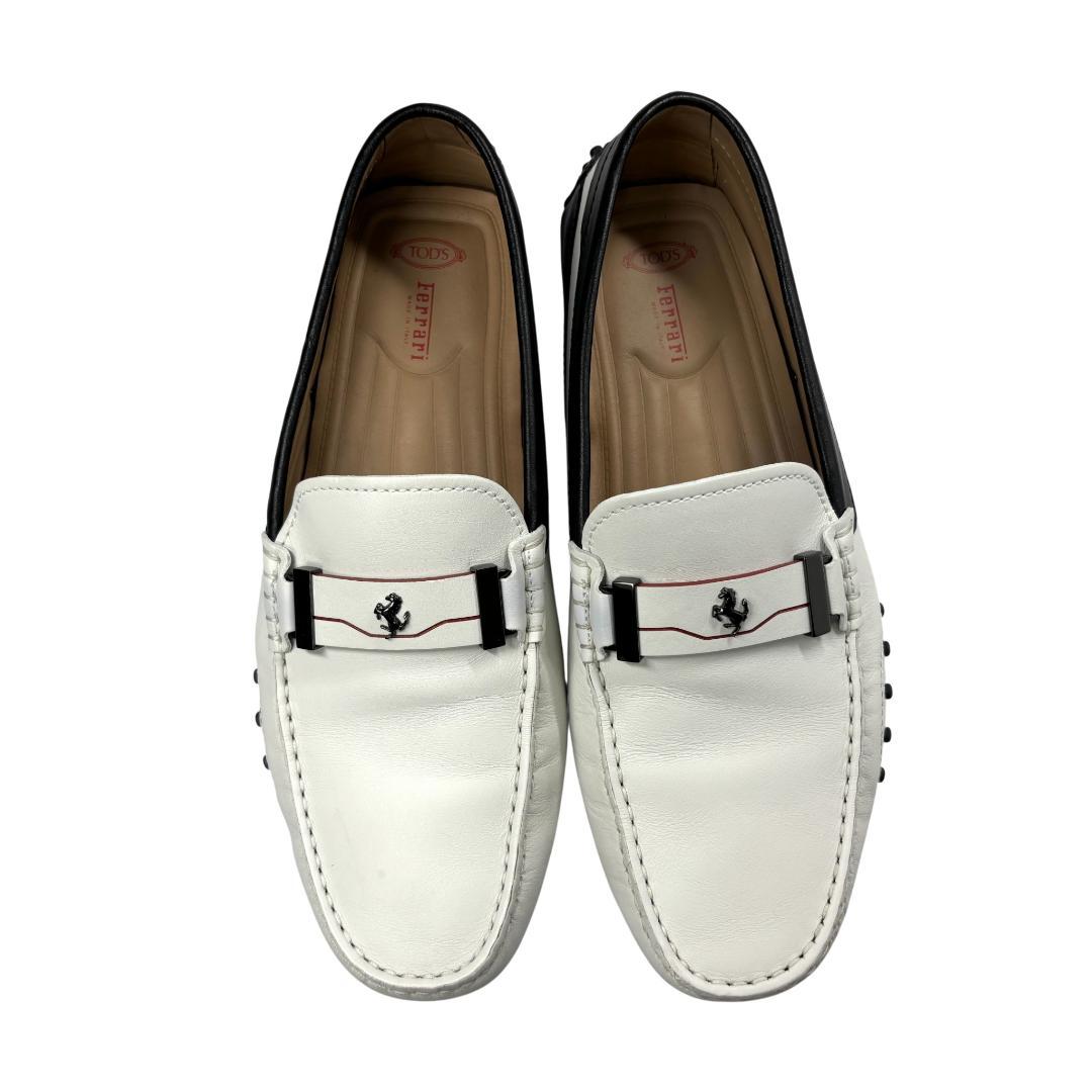 TOD´s フェラーリ ドライビングシューズ アイボリー 7 25.5-26cm