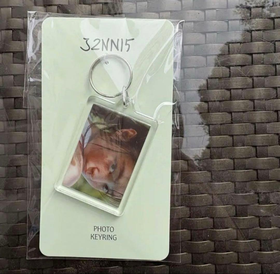 JENNIE J2NNI5 フォトキーホルダー3 ジェニ 写真展 蔦屋代官山 - メルカリ