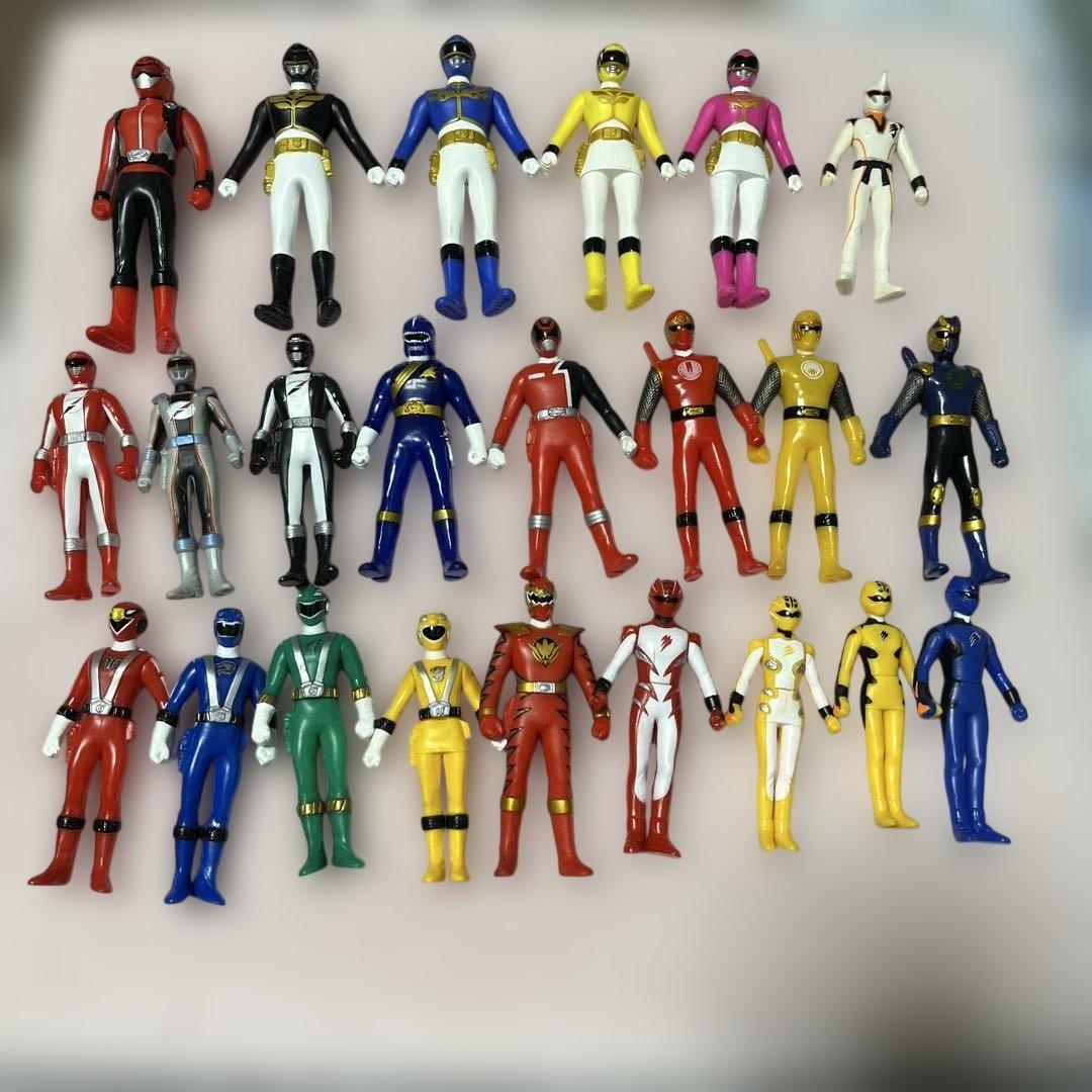 スーパー戦隊 食玩 ソフビ 23体まとめ売り - メルカリ