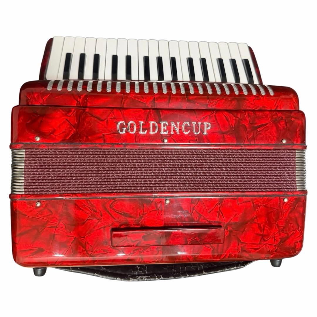 希少価値】32鍵 GOLDENCUP アコーディオン - メルカリ
